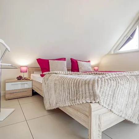 Kavelweg 9 Whg 5 * Zingst